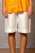 Load image into Gallery viewer, Noble Wilde Linen Shorts