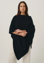 Load image into Gallery viewer, Merinomink Celine Poncho