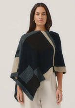 Load image into Gallery viewer, Merinomink Empress Poncho