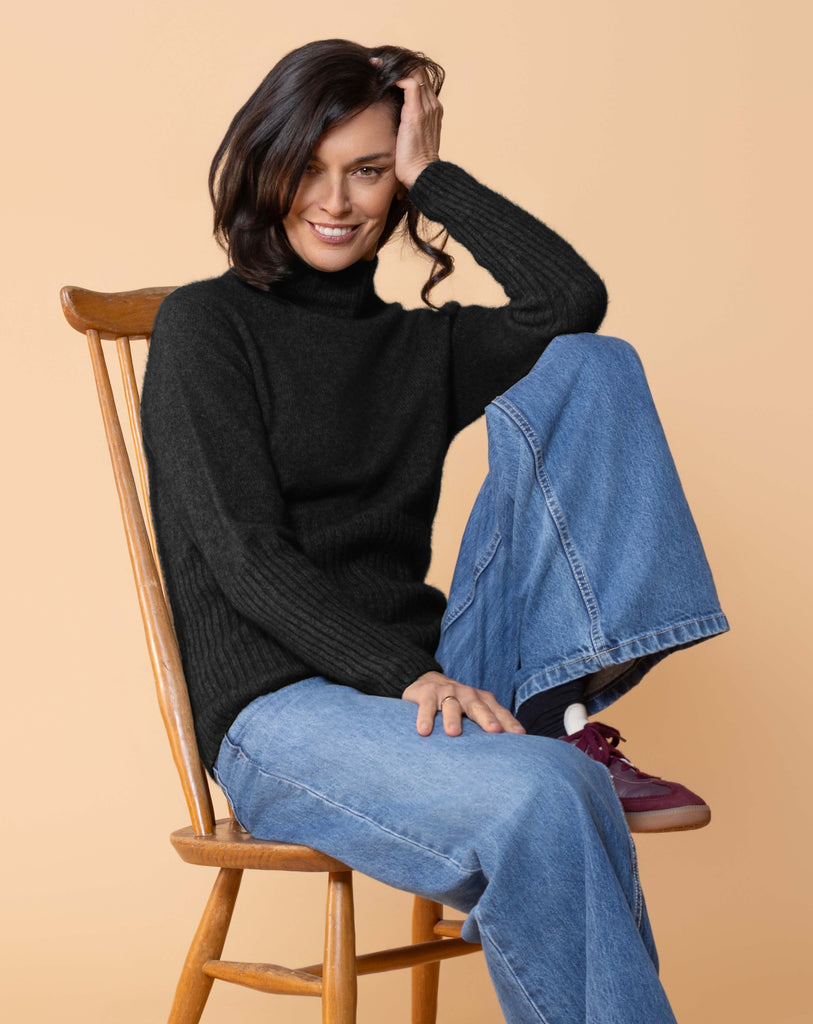 Noble Wilde - Rib Turtle Neck Sweater in Black